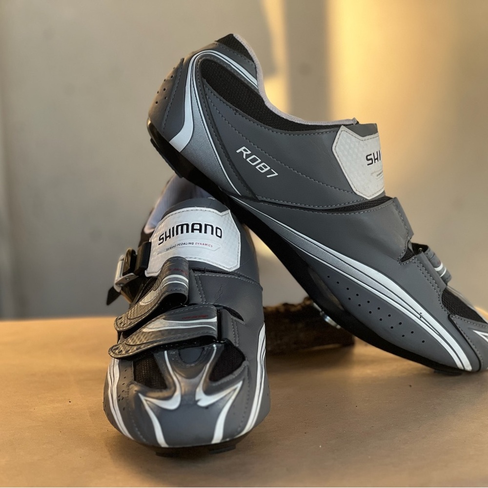 Shimano Black and White Cycling Men’s Shoes Size 12 (47)